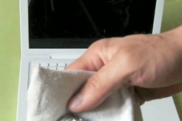 nettoyer sa dalle d'ordinateur portable