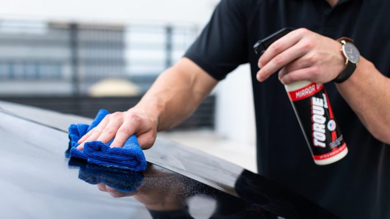 Nettoyer les surfaces délicates sans les abîmer